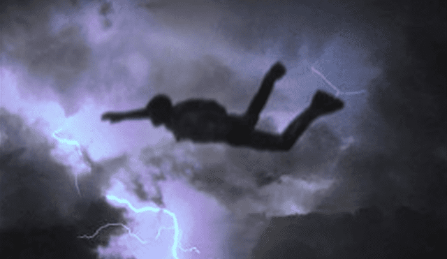 Por una falla en el avión en el que viajaba, el teniente coronel William Rankin tuvo que lanzarse dentro de una gigantesca nube cumulonimbus. Foto: referencial / YouTube