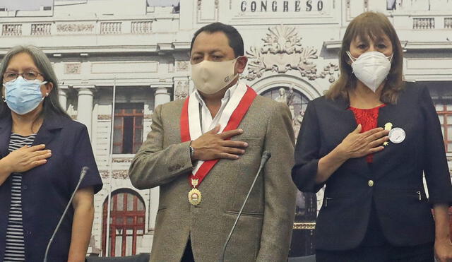 Segundo Quiroz solicitó la segunda medalla de congresista a meses de recibir la original, según "Panorama". Foto: Congreso