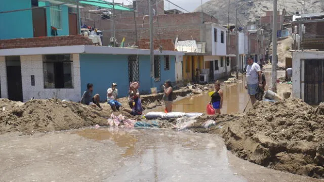 Tragedia. Las inundaciones por lluvias de "El Niño" dejan miles de afectados y damnificados. Foto: URPI/LR