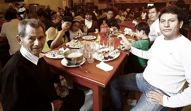 Celebración. La campaña del Día del Padre dinamiza sectores como el de restaurantes, que incrementa sus ventas. El pollo a la brasa entre los preferidos. Foto: difusión