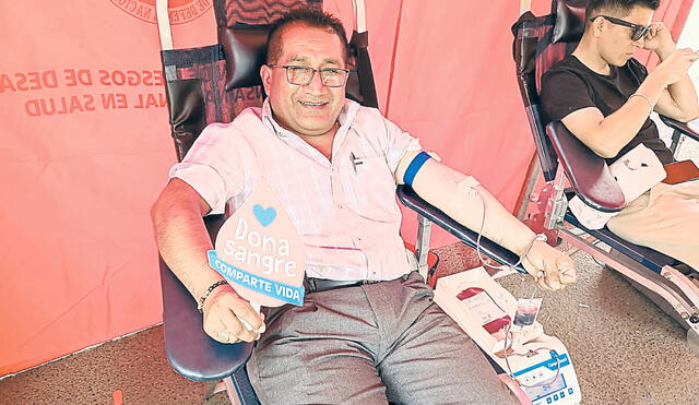Campaña. Aníbal Murillo participó de la donación de sangre. Foto: difusión