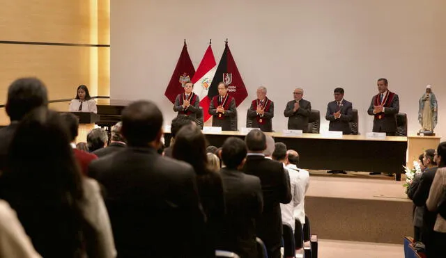 Aniversario. Universidad San Pablo celebró aniversario, su rector aprovechó para pronunciarse sobre nombramientos de docentes.