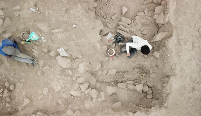 "La momia está en un contexto funerario asociado al último momento constructivo de la huaca La Florida, un templo en ‘U’". Foto: Diego Ochoa - La República