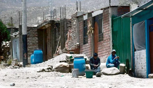 Yarabamba. Es uno de los distritos más ricos del país, pero sus habitantes no tienen agua potable en sus viviendas. Foto: difusión