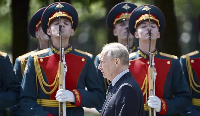 Perdona a rebeldes. El presidente ruso en una reciente ceremonia oficial en el Kremlin. Foto: EFE