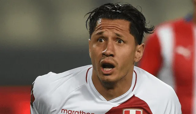 Gianluca Lapadula viene de lograr el ascenso a la máxima categoría del fútbol italiano. Foto: AFP