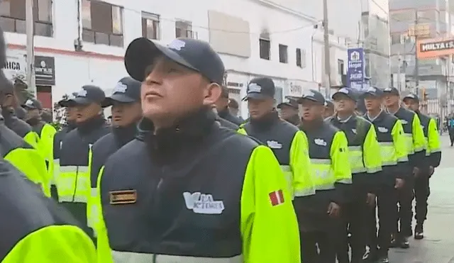 Los licenciados combatirán la delincuencia principalmente en Gamarra, aunque también se desplazarán por otras calles y zonas. Foto y video: América TV