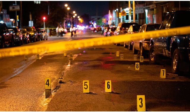 Según los registros de Gun Violence, en 2023 se registraron 339 tiroteos masivos en Estados Unidos. Foto: EFE
