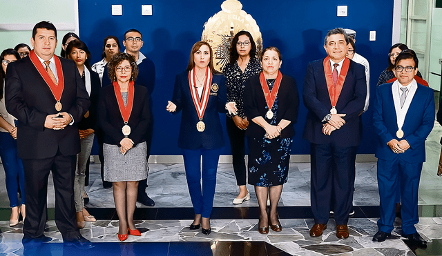 Una roca. La fiscal de la Nación, Patricia Benavides, pidió a los fiscales mantenerse juntos como una roca para preservar la autonomía del Ministerio Público. Foto: difusión