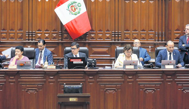 Manejo político y administrativo. La Mesa Directiva reparte entre sus vicepresidencias el manejo de oficinas importantes del Congreso. Foto: difusión Manejo político y administrativo. La Mesa Directiva reparte entre sus vicepresidencias el manejo de oficinas importantes del Congreso. Foto: difusión