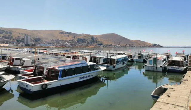 Viajes a los Uros están garantizados, según lancheros. Foto: Kleber Sánchez/La República