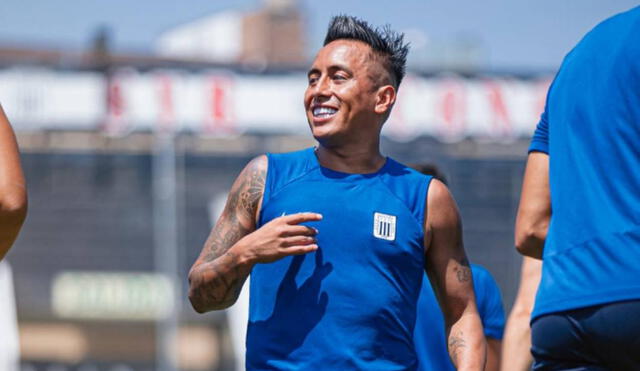 Christian Cueva volvió a los entrenamientos con el plantel íntimo. Foto: Alianza Lima