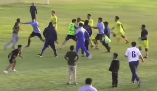 Estadio se convirtió en campo de batalla. Foto y video: Bambamarca Televisión