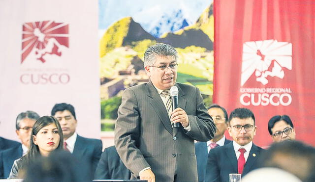 Ni una gota más de sangre. Wener Salcedo, gobernador regional de Cusco: "No vamos a tolerar que saquen las armas". Foto: difusión