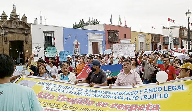 Necesario. Moradores rechazan demora en titulación. Foto: Yolanda Goicochea/La República