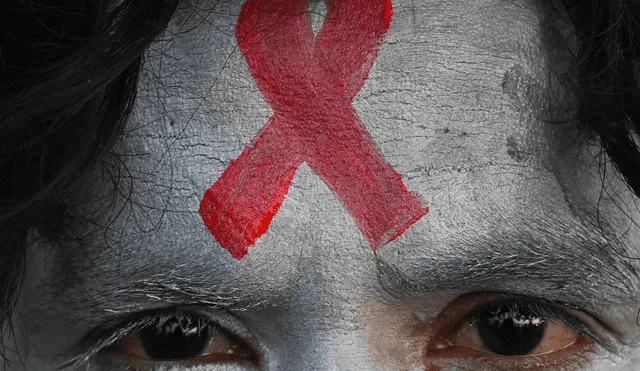 ONUSIDA señala que acabar con el sida es una decisión política y financiera. Foto: AFP