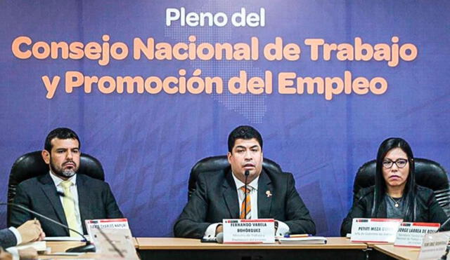 Este jueves se oficializó la reinstalación del CNT. Foto: Andina