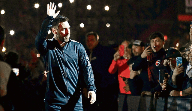 Preparado. La Pulga será presentada el domingo en una fiesta deportiva, pero ya conoció a sus nuevos compañeros. Foto: AFP