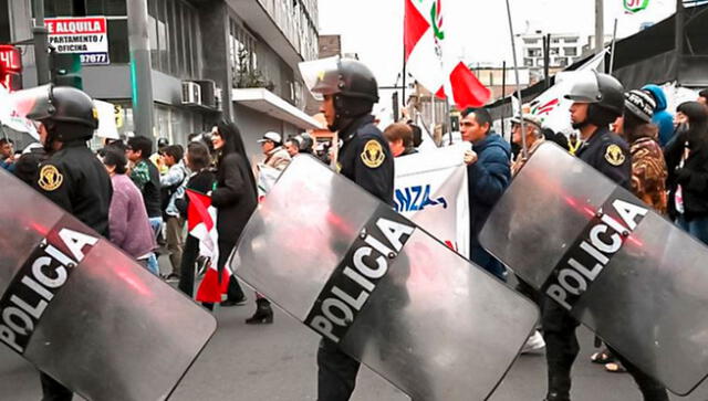 Efectivos portarán escopetas con balas de goma en la 'Tercera toma de Lima'. Foto: El Peruano