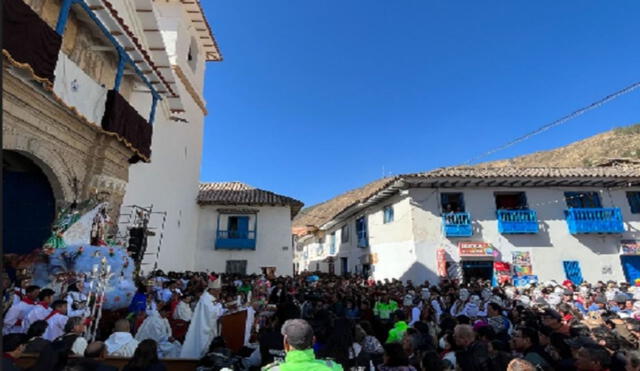 Celebración. Cientos asistieron a misa de Virgen del Carmen. Foto: La República