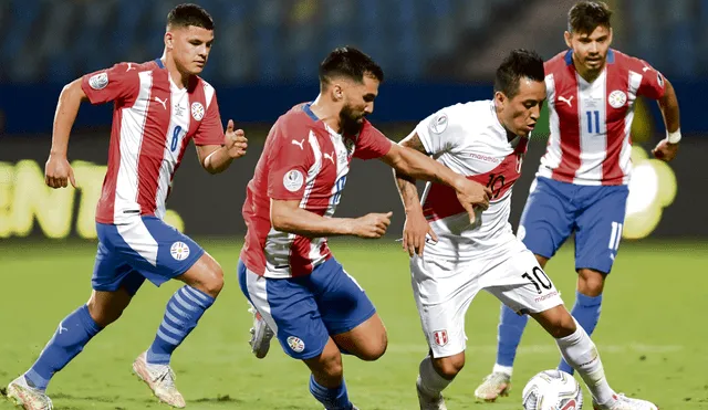 El último Perú vs. Paraguay fue el amistoso del 17 noviembre de 2022, donde la Bicolor ganó 1-0 en el Monumental. Foto: AFP