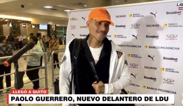 El delantero de la selección peruana llegó a tierras ecuatorianas. Foto: Liga TV