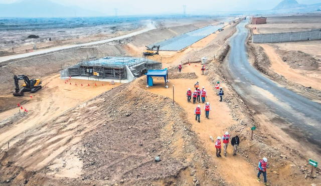 Obras. Invasiones en zonas por donde pasa la quebrada impidieron un mayor avance. Foto: Difusión