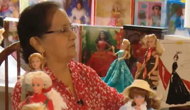 Mujer de 75 años tiene la colección más grande de Barbies en el Perú. Foto: ATV