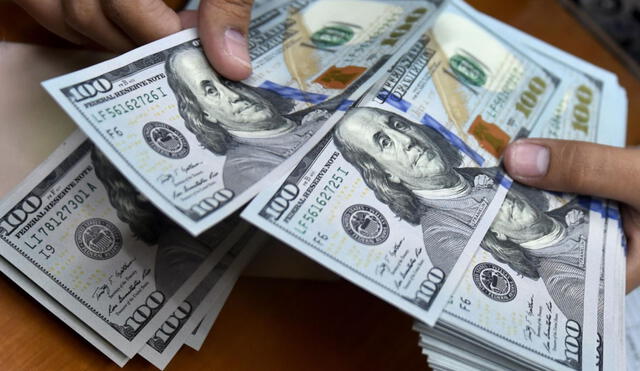 El dólar en el mercado paralelo cotizaba en S/3,570 la compra y S/3,600 la venta. Foto: Andina