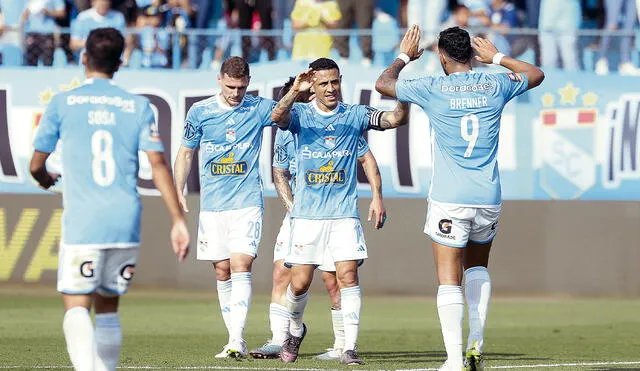 Volvió al gol. Yoshimar Yotún no anotaba con Sporting Cristal desde el 26 de mayo frente a River Plate por la fase de grupos de la Libertadores. Foto: Luis Jiménez/La República