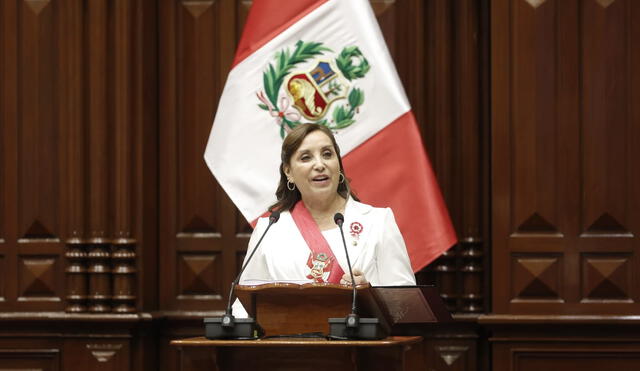 Dina Boluarte brinda mensaje a la nación. Foto: Antonio Melgarejo/ La República