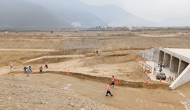 Avances. Se tiene previsto que las obras de la quebrada El León culminen a finales de año. Foto: Sergio Verde/La República