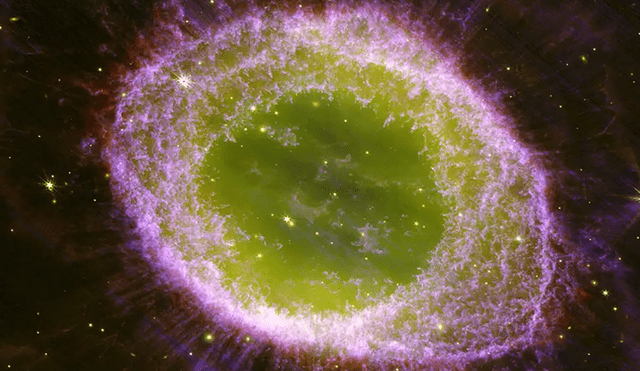 La imagen de esta región (vista de cabeza), conocida como Nebulosa del Anillo, muestra las etapas finales de una estrella como el Sol. Foto: NASA / ESA / CSA