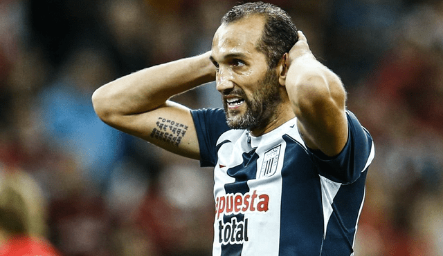 Hernán Barcos es uno de los goleadores de Alianza Lima. Foto: EFE