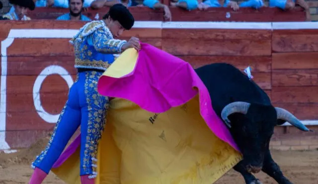 El torero peruano resultó herido en un gemelo durante una corrida en España. Foto: EFE