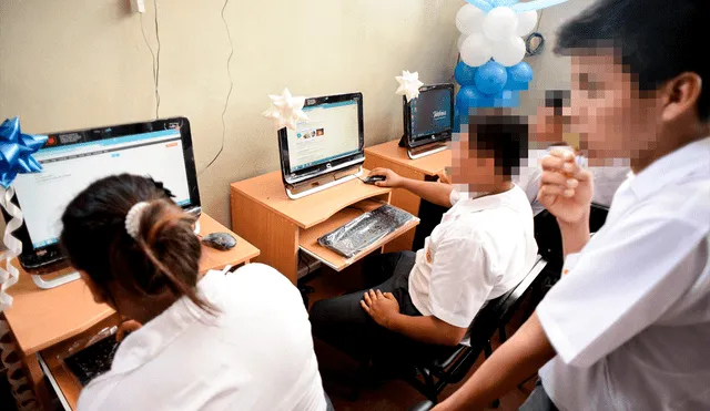 Cerca de 378 escolares recibirán certificación internacional en competencias digitales al concluir el colegio.