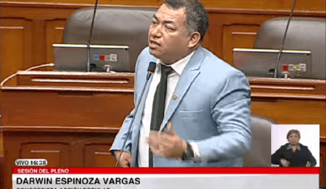 Darwin Espinoza pidió que se respete su elección como vocero. Foto: captura Congreso TV