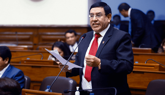 Alejandro Soto encabeza la Mesa Directiva del Congreso. Foto: difusión