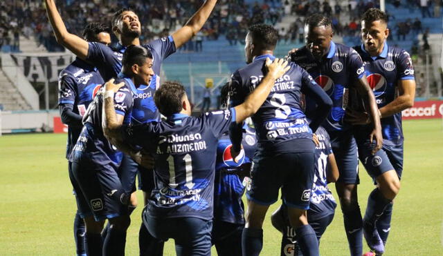 Motagua y Sporting San Miguelito se enfrentaron por primera vez en una competición oficial. Foto: Fútbol Club Motagua