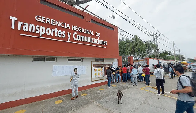 En la mira. Nuevo caso de irregularidades involucra a exfuncionarios y servidores de GRTC . Foto: Clinton Medina/La República