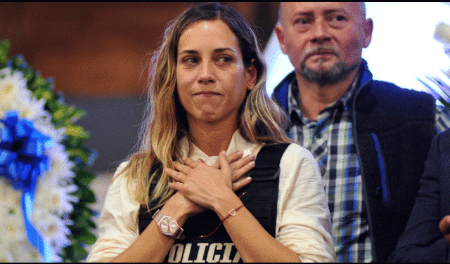 Luego de 3 días del asesinato de Fernando Villavicencio, el partido Construye decidió que Andrea González será su sucesora. Foto: AFP