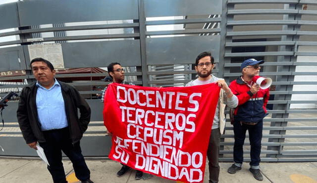 Docentes se manifestaron en la puerta de Cepre de San Marcos. Foto: La República