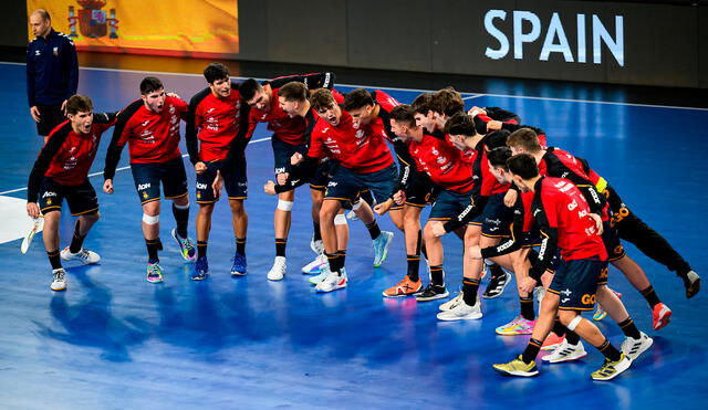 España terminó invicta en el campeonato disputado en Croacia. Foto: RFEBM