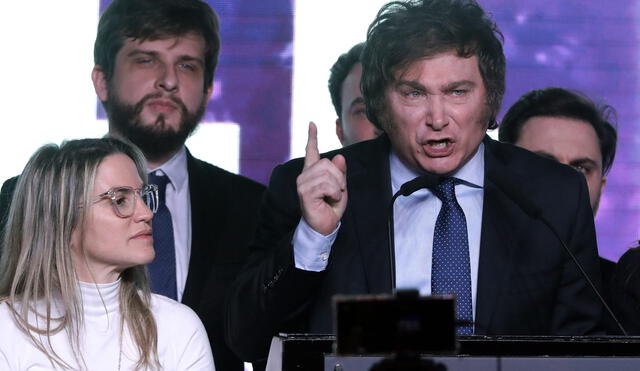 Javier Milei fue la gran sorpresa de la noche tras las elecciones PASO 2023 en Argentina. Foto:  AFP | Video: Milei presidente YouTube
