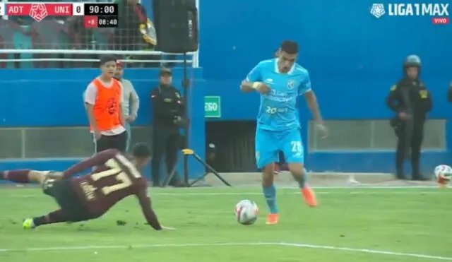 Kevin Serna aumentó el marcador a favor de ADT sobre el final del encuentro. Foto: captura/Liga 1 Max