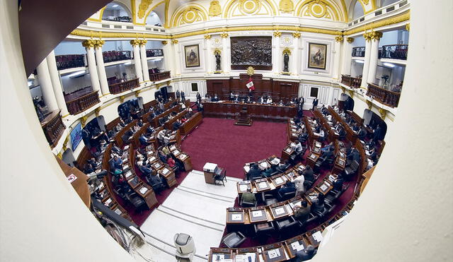 Algunos personajes cuestionados buscan integrarse a Ética y denunciados por recorte de sueldos se refugian en comisiones ordinarias. Foto: John Reyes/La República