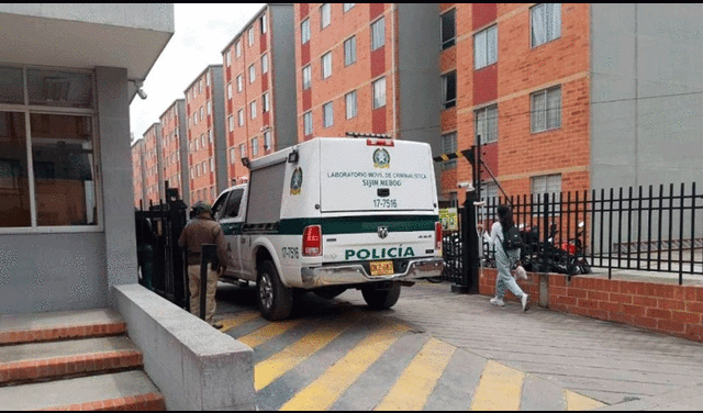 La víctima intentó salir por la ventana de su departamento, pero resbaló. Foto: Resumido