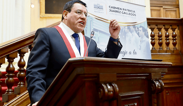 Soto Reyes descartó renunciar a la presidencia de la Mesa Directiva tras últimas denuncias en su contra. Foto: Congreso