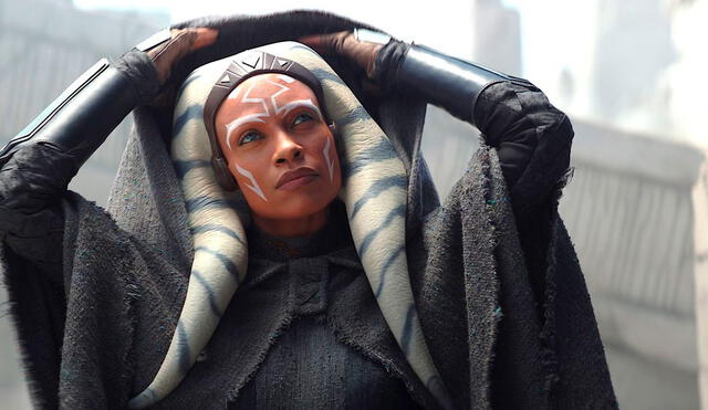 ‘Ahsoka’ estará protagonizada por Rosario Dawson, quien interpretará a la Jedi más poderosa de la historia. Foto: Disney+