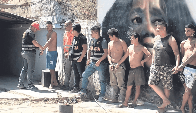 Detenidos. Entre las personas que fueron intervenidas por la PNP se encontraba una persona que estaba requisitoriada por el delito de usurpación. Foto: difusión